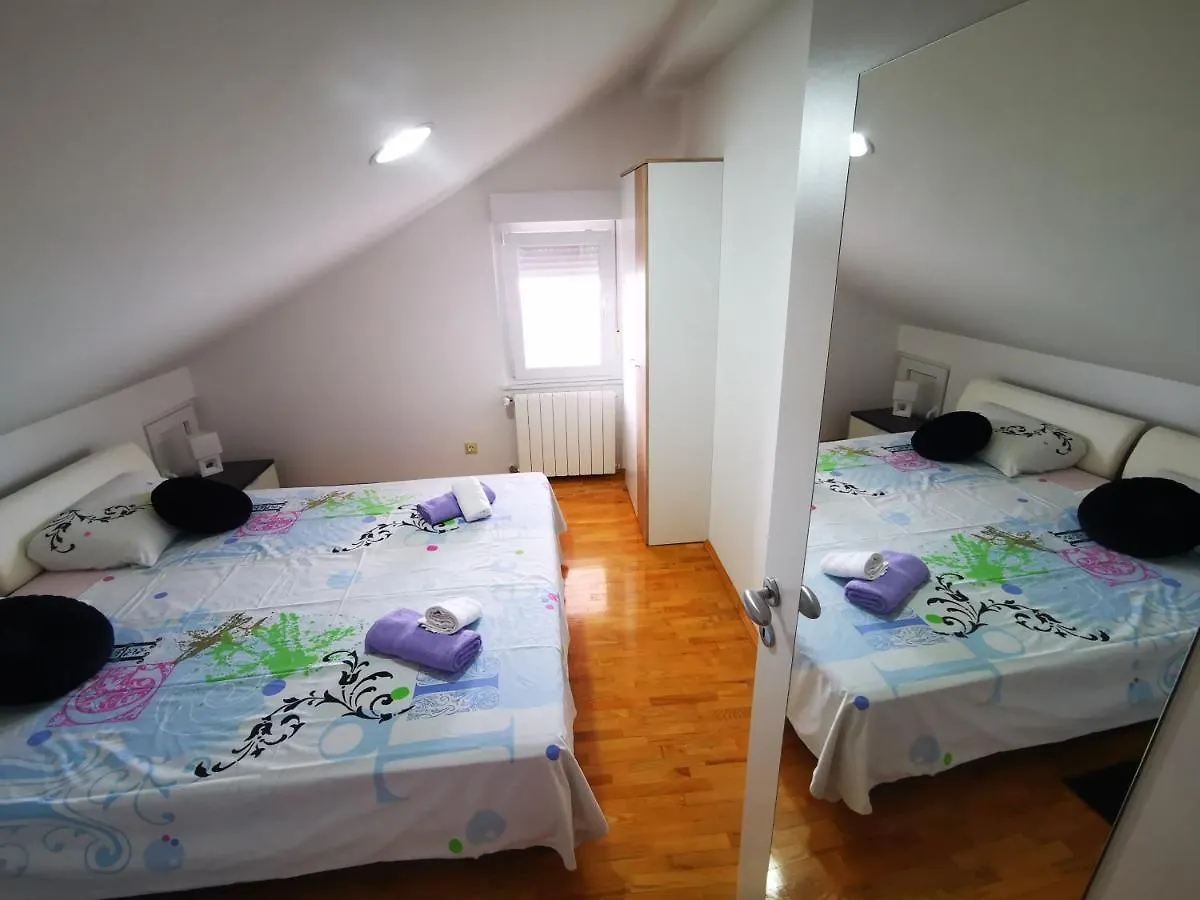 Apartman Filip 2 Pula Apartment